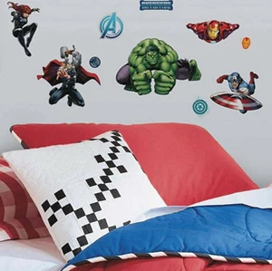 AVENGERS ASSEMBLE pegatinas de pared 28 calcomanías de Marvel superhéroe Hulk Ironman - Imagen 1 de 3