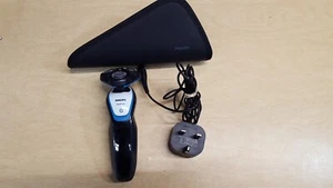 Philips Norelco AquaTouch S5070 Wet Dry Shaver Razor Bundle INTERNATIONAL Plug - Picture 1 of 10