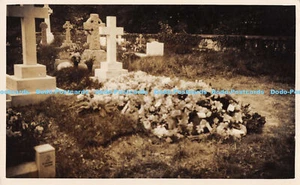 R169206 Cemetery. Old Photography. Postcard - Picture 1 of 2