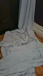 VESTIDO Y DRAPEADO SEDOSO GRIS PLATEADO SUAVE 1 MTR, TELA.45 ANCHO - Imagen 1 de 6