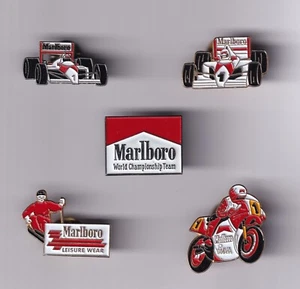 5 PINES RAROS PIN'S... TABACO MARLBORO F1 DEPORTE CAMPEÓN MUNDIAL CONJUNTO DE COLECCIÓN 4 ~ EE. UU. - Imagen 1 de 1