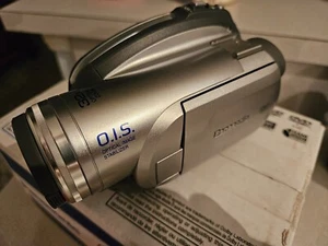 Panasonic VDR-D210 DVD Camcorder with 32x Optical Image O.I.S. Stabilized Zoom - Picture 1 of 6
