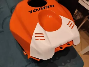 CARENA COPRI SERBATOIO HONDA CBR 600 RR 2005-2006 / COVER TANK FUEL CBR600RR - Foto 1 di 6