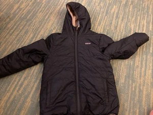 Patagonia Jungen Jacke Größe S 7-8 Large Wintermantel Sherpa gefüttert wendbar gebraucht, in einwandfreiem Zustand - Bild 1 von 6