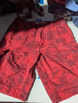 Aeropostale красный камуфляж грузовой шорты размер 32 внутренний шов 10,5 внешний шов 21 рипстоп хлопок - Изображение 1 из 4