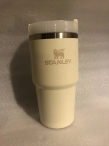 Stanley Adventure Quencher Reisebecher 20oz Creme - ohne Strohhalm - Bild 1 von 9