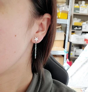 Paire de boucles d'oreilles perles bleues claires résine étoile acier argent - Foto 1 di 2