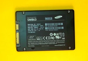 Samsung SM863 Series 960GB SATA 6Gbps 2.5'' Internal SSD MZ-7KM9600 - Picture 1 of 3