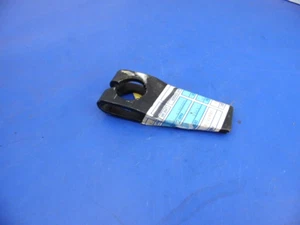 OEM GM G680679 , Lever ,NEW,Lot of 1 - Picture 1 of 5