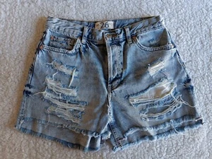 We The Free Denim Cut Off Shorts Womens Blue Distressed/Destroyed Measures 28x4 - Picture 1 of 11