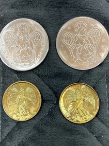 2 alte Wächter doppelseitig vergoldet + 2 Schutzengel Edmundit Münzen - Bild 1 von 6