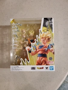 SH Figuarts Dragon Ball Z Son Goku Super Saiyan 3 Neu Factory Sealed Bandai - Bild 1 von 14