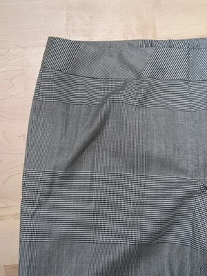 Escada Wool Blend Pants Straight Leg Checks Career Sz 40 Gray 30X33 Lightweight  - Image 1 of 4