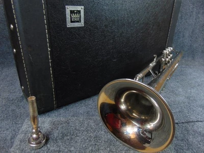 Boquilla Estuche Avanzado Intermedio King Tempo Trompeta LISTO PARA JUGAR Foto 1 de 4