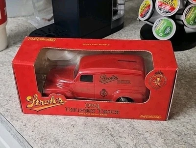 ERTL Stroh’s 1951 GMC delivery Truck Die Cast Bank Cadillac 5840 - Image 1 of 3
