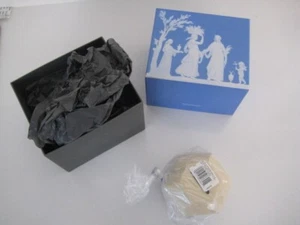 RARO WEDGWOOD PRÍMULA AMARILLO JASPE MERCANCÍA PETER RABBIT CAJA DE DINERO BEATRIX POTTER - Imagen 1 de 15