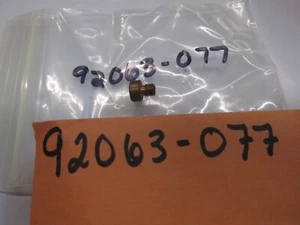 Kawasaki NOS Nuovo 92063-077 Principale Jet #117.5R Z1 Ar F8 F9 F11 KX Kz Klf - Foto 1 di 2