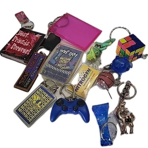 Sammler Schlüsselanhänger - 13 Stück gemischtes Sortiment - Vintage bis Modern - Bild 1 von 5