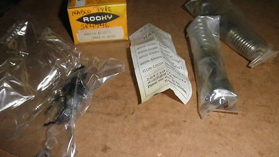 Datsun #46010-B5025 1972-77 PL620,620 PU Nabco Brake Master Cyl.Reb.Kit con pistones Foto 1 de 4