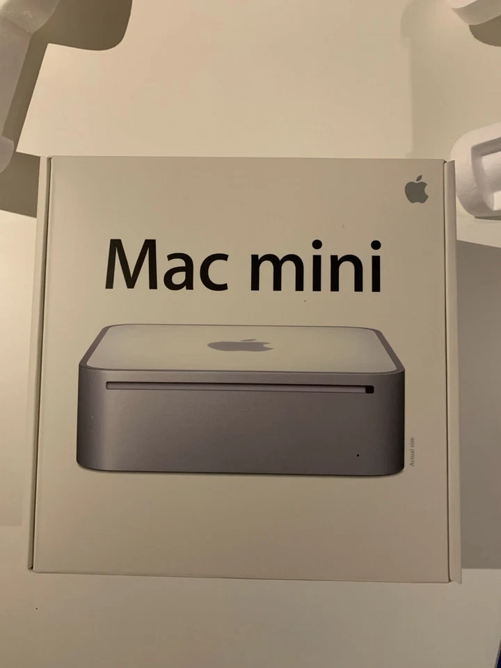Apple Mac mini Desktop - MA206LL/A (February, 2006) - Image 1 of 4