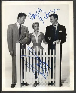 Farley Granger y Jane Powell - Foto autógrafa firmada 8x10 - Chica de pueblo pequeño - Imagen 1 de 1