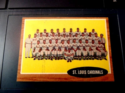 1962 Topps Baseball 61 Cardinals Equipo Centrado Impresión Línea Color Negrito/Brillo! Foto 1 de 3