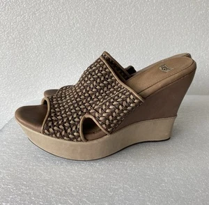 UGG Australia Women’s Doha Wedge Sandal Clogs Shoes Brown Beige Leather Size 9 - Picture 1 of 15