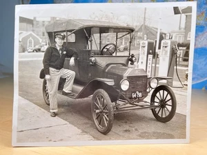 Esso Gas Station Attendant With Model-T Tin Lizzy 8x10 B&W Photo by Jimmy John - Picture 1 of 2