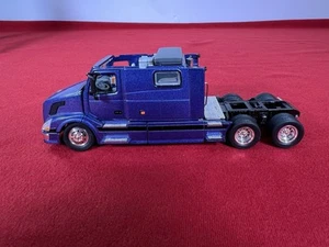 Tonkin Replica Volvo VN 780 1:53 Scale Semi Tractor Diecast Model - Parts/Repair - Picture 1 of 15