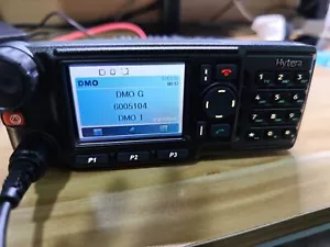 Hytera MT680 F2 350-400MHz Tetra Radio 10W Potenza Autoradio Terminale Mobile - Foto 1 di 11