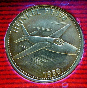 1990 Italy Rare golden medal SHELL History & Pioneers of Flight HEINKEL HE178 - Picture 1 of 2