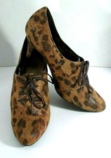 naturalizer animal print shoes