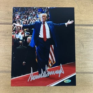 Foto firmada por el presidente Donald Trump 8x10 MAGA autografiada certificado de autenticidad 45-47 - Imagen 1 de 6