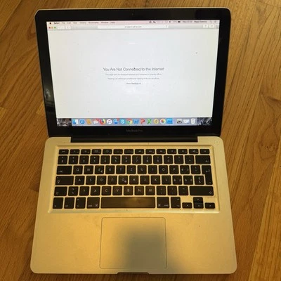 MacBook Pro 13 pulgadas mediados de 2009, 2,53 GHz Intel Core 2 Duo, 256 GB SSD, 8 GB de RAM Foto 1 de 4