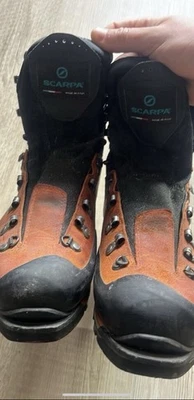 Botas de escalada La Sportiva para hombre talla 8 EE. UU. 42 UE Foto 1 de 4