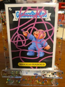 2022 Garbage Pail Kids Book Worms Series 1 #34a Hooligan HAROLD - Picture 1 of 2