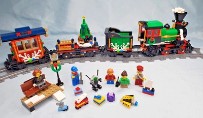 LEGO 10254 Winter Village Collection Winter Holiday Train - complete - pls read - Image 1 of 4