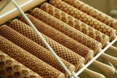 Alfiler rodante en relieve madera corte láser ELIGE PATRÓN diseños galletas Foto 1 de 3