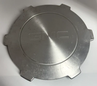 2004-2007 GMC SIERRA 1500 YUKON XL Wheel Center Hub Cap 9594521 - Image 1 of 4