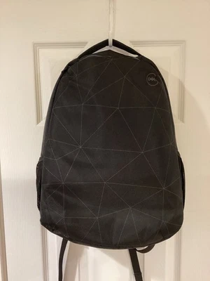 Mochila de transporte Dell Essential 15 Notebook - 15” ES1520P Foto 1 de 4