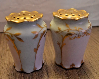 Vintage Salt & Pepper Shaker Set Lt Blue, Pink w/ Gold Leaf & Bow Decoratiions - Image 1 of 4