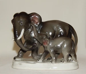 Elefant Elefantenkuh mit Kalb / Baby Porzellan - Bild 1 von 8