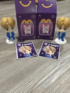 2 Stück McDonalds #4 J-HOPE TINY TAN x BTS 2025 Happy Meal Spielzeug Neu im Karton Throwback Ed - Bild 1 von 7