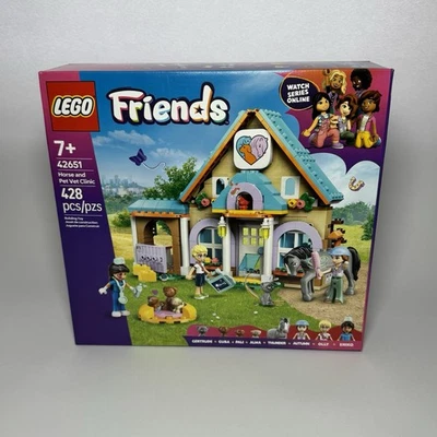 Набор игрушек-конструкторов LEGO Friends ветеринарная клиника для лошадей и домашних животных 42651 с 3 мини-доллами - Изображение 1 из 4