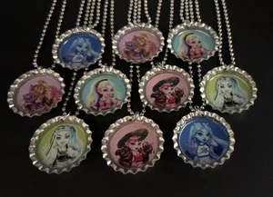 Monster High themed necklaces / 10 Party Favors / Birthday / Boo Crew / Birthday - Picture 1 of 2