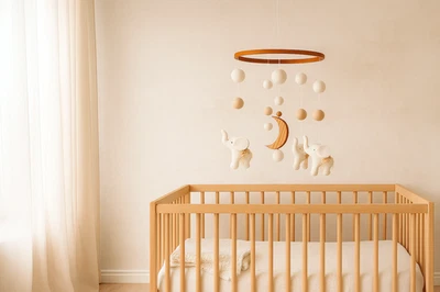 Decoração de quarto de bebê móvel elefante berço neutro feltro móvel chá de bebê presente - Imagem 1 de 4