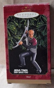 NIB 1999 Hallmark Star Trek DEEP SPACE NINE WORF Weihnachtsornament QXI4139 - Bild 1 von 1