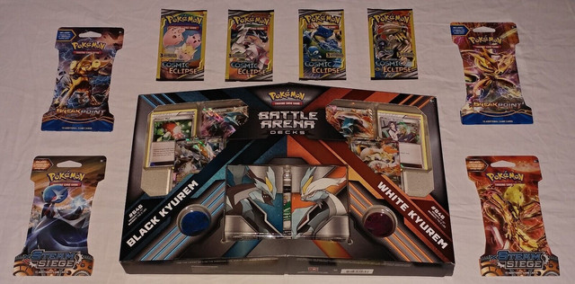 Pokémon V Battle Deck - Envio Aleatório - Envio Aleatório 1 de 5 - Jogos de  Cartas - Compra na