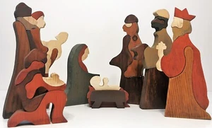8 Piece WOOD HAND CARVED NATIVITY SET (N153) *Pre-Owned* - Picture 1 of 4