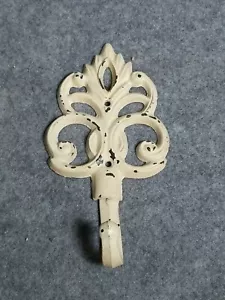 Shabby Chic Decorative Iron Wall Hook - Picture 1 of 3